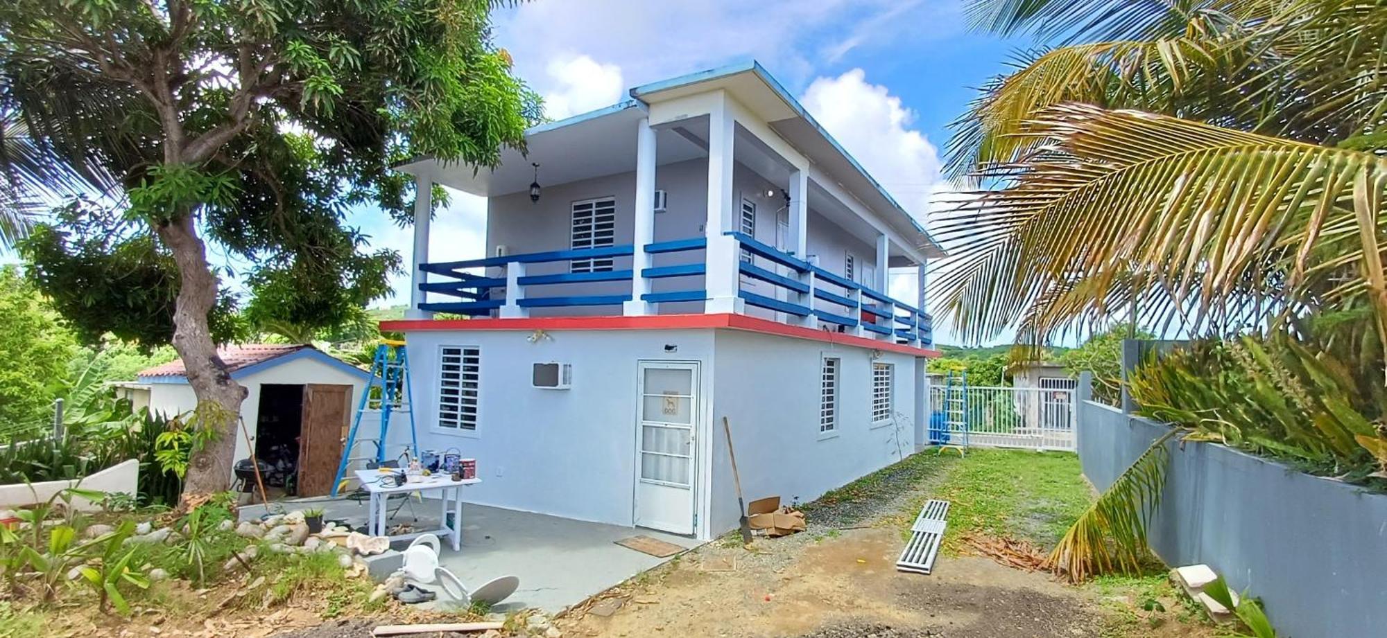Rooster Run Glamping Camping Has Rooftop And Off The Ground Glamping Experience For 1 To 16 In A Single Tent And Views Of The Rain Forrest And To Culebra Across The Atlantic Ocean W Tents, Linens, Deluxe Air Beds, Warm Shower And More At A Great Pric Vieques Bagian luar foto