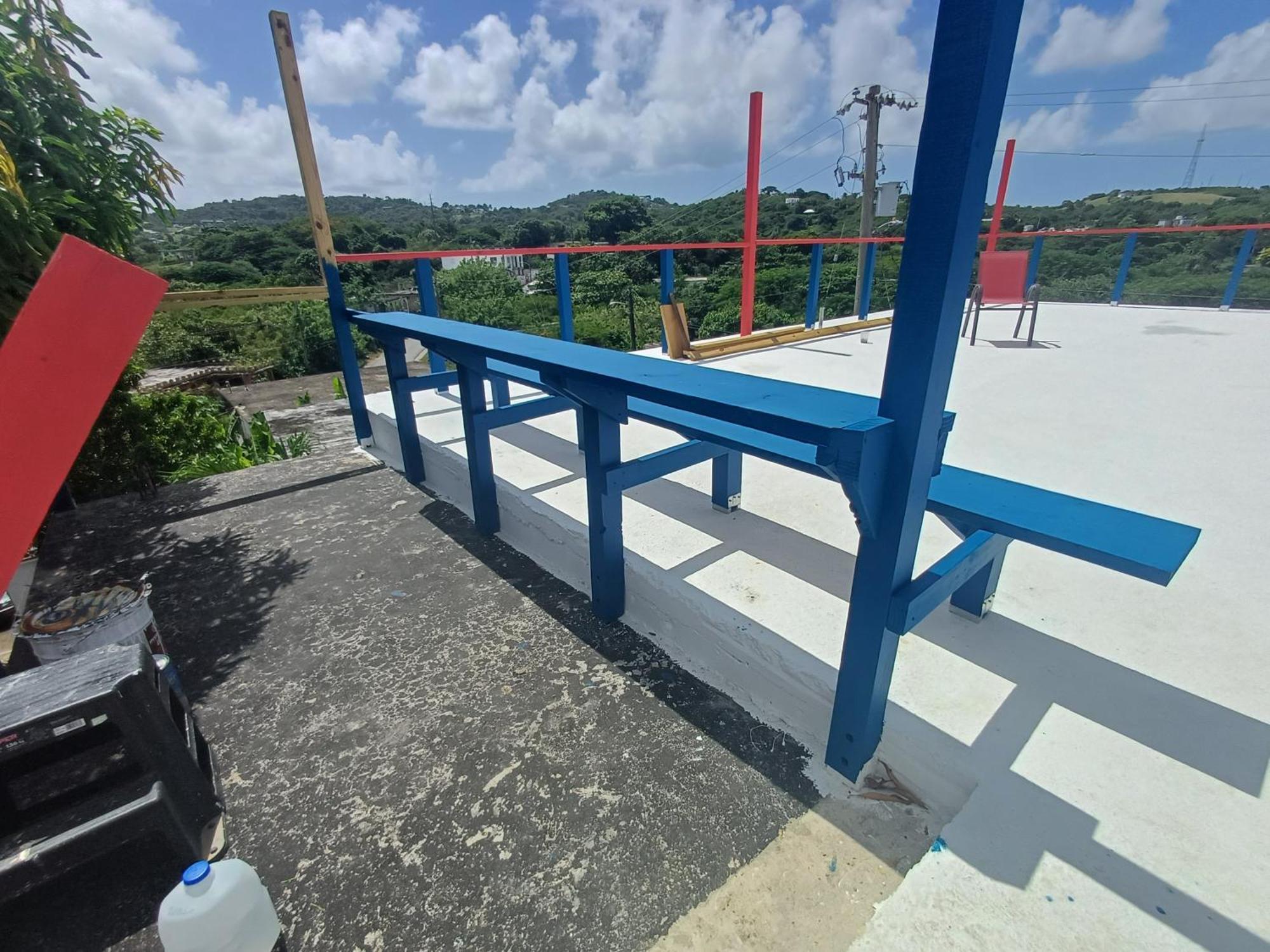 Rooster Run Glamping Camping Has Rooftop And Off The Ground Glamping Experience For 1 To 16 In A Single Tent And Views Of The Rain Forrest And To Culebra Across The Atlantic Ocean W Tents, Linens, Deluxe Air Beds, Warm Shower And More At A Great Pric Vieques Bagian luar foto