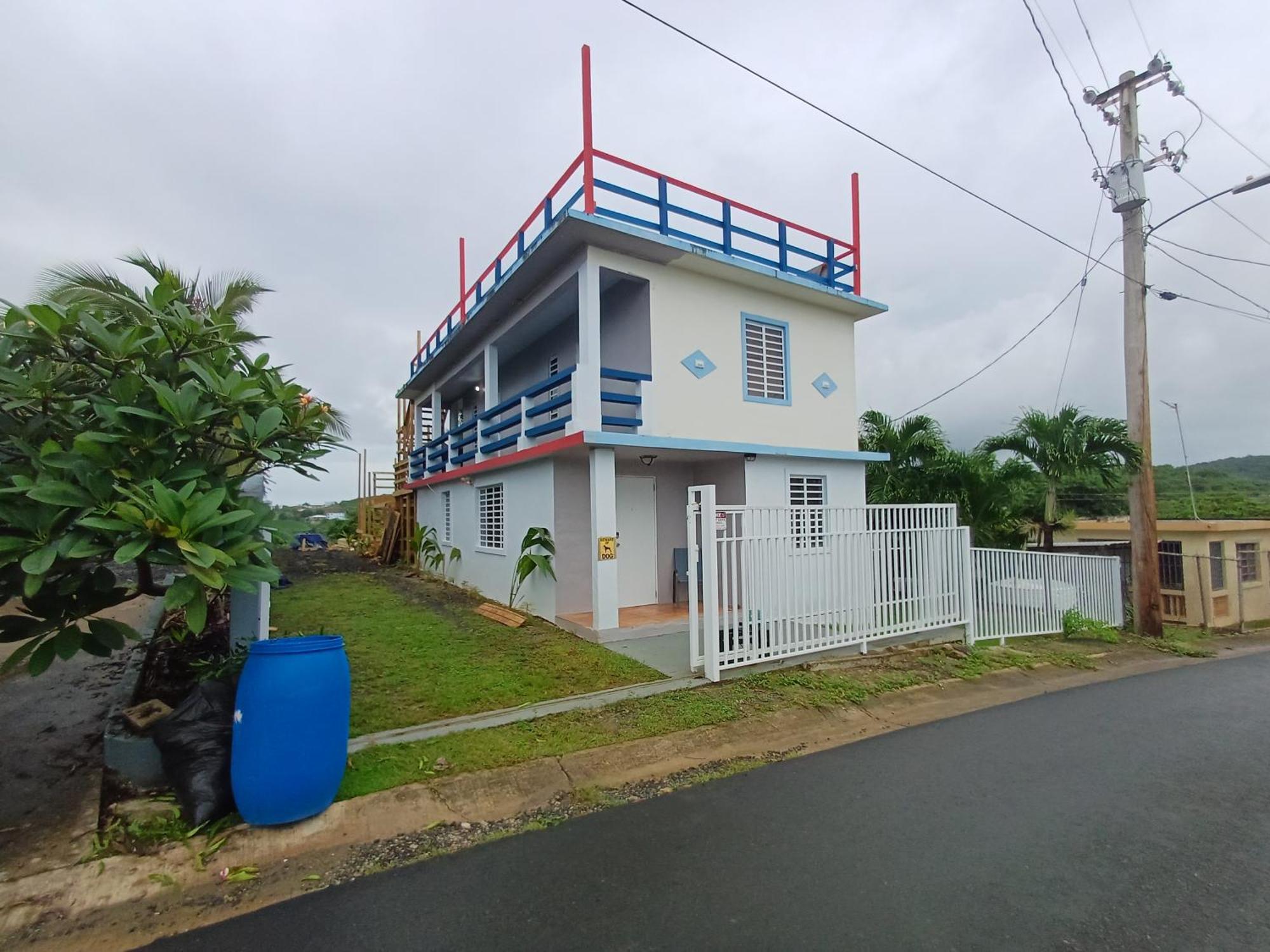 Rooster Run Glamping Camping Has Rooftop And Off The Ground Glamping Experience For 1 To 16 In A Single Tent And Views Of The Rain Forrest And To Culebra Across The Atlantic Ocean W Tents, Linens, Deluxe Air Beds, Warm Shower And More At A Great Pric Vieques Bagian luar foto